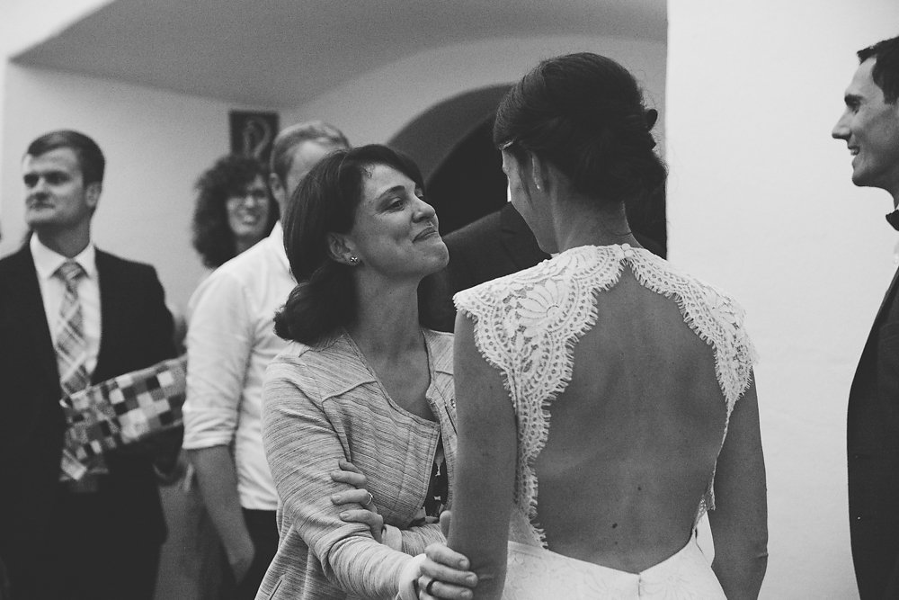fm-wedding-black-and-white-9682.jpg